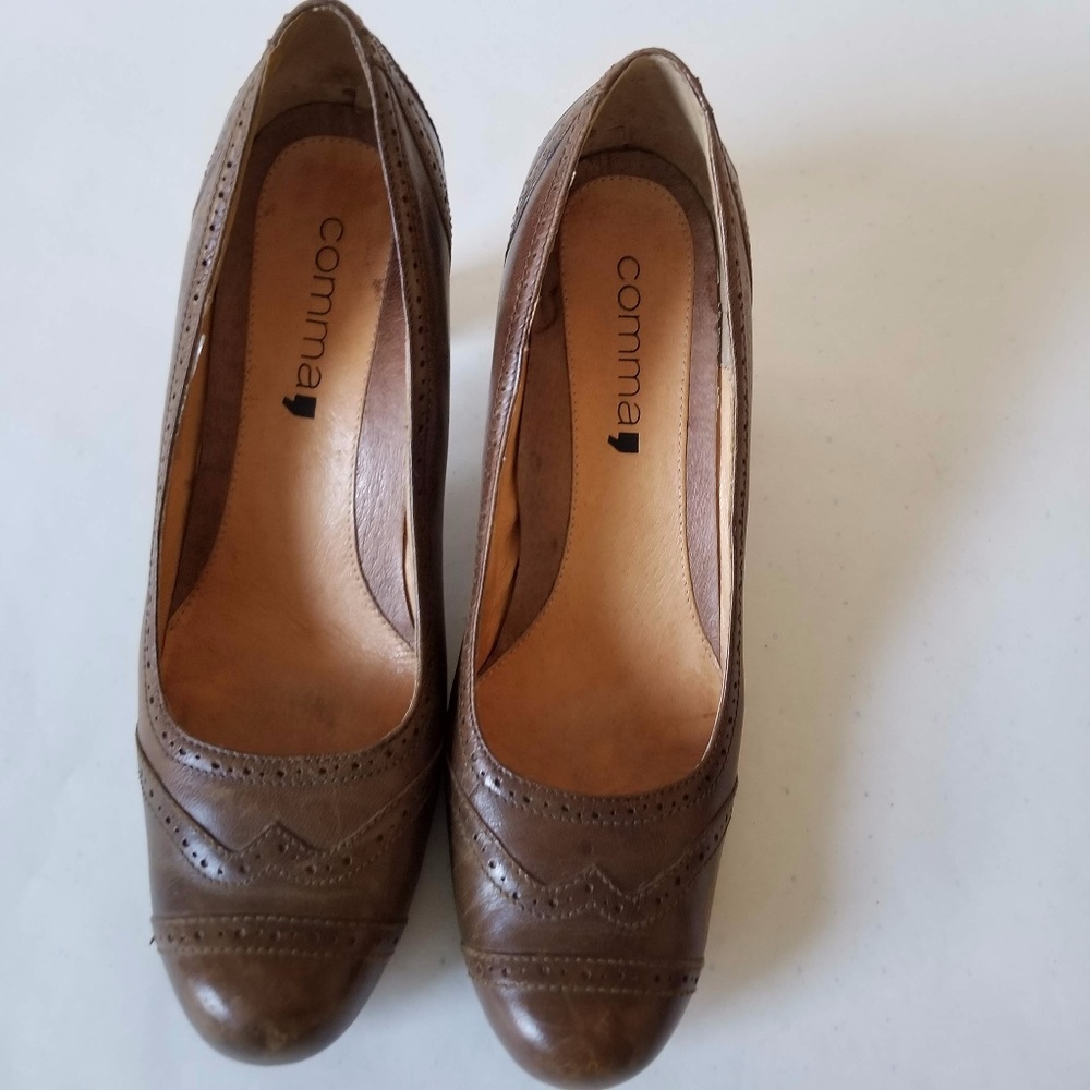 Comma Womens Tan Pumps Classics Chunk Heel Shoes